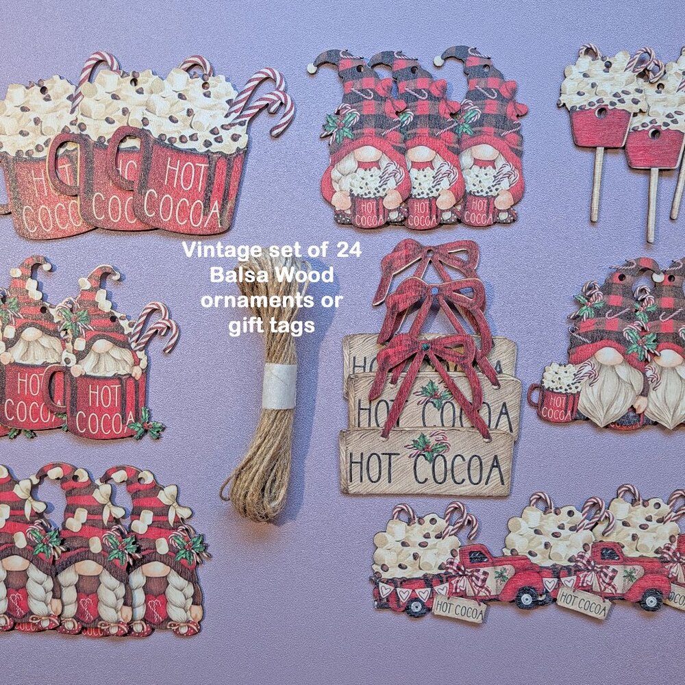 Never used Set 24 Christmas ornaments / Gift tags, 8 different Hot Cocoa designs